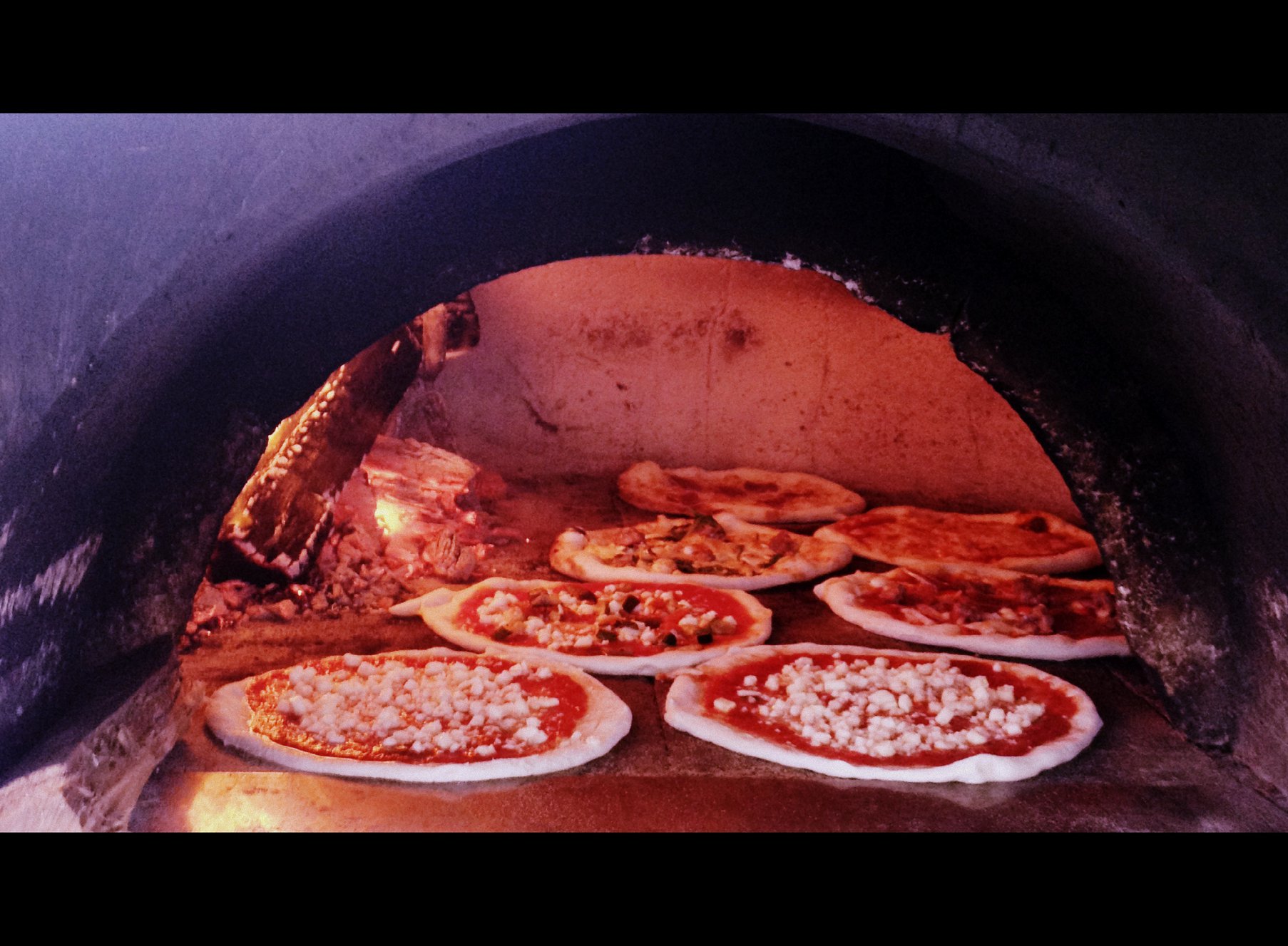 2013 - First Mobile Wood Oven Pizza in Byron Bay